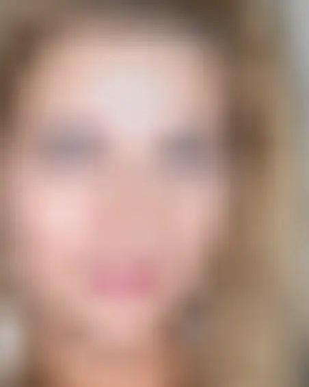 Lina, 22 Jahre — reife frauen in Schnelsen