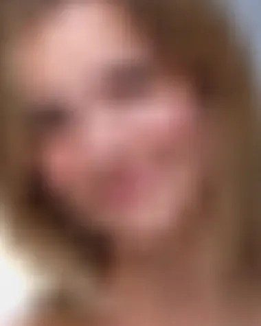Nora, 23 Jahre — reife frauen in Lüneburg