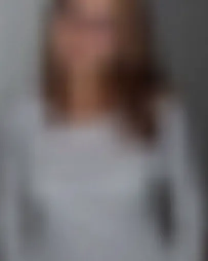 Tia, 22 Jahre — reife frauen in Niederschönhausen